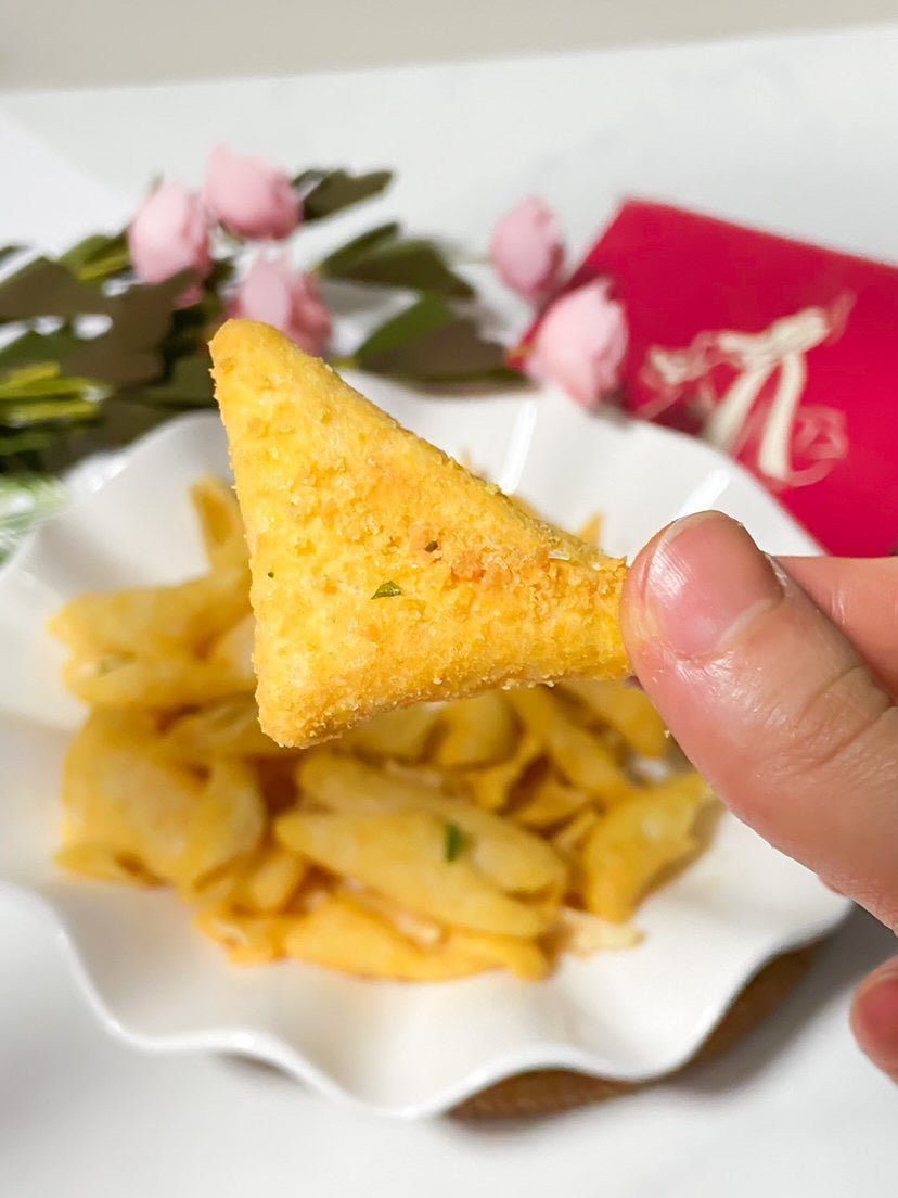 CNY SPECIAL Salted Egg Fish Chips